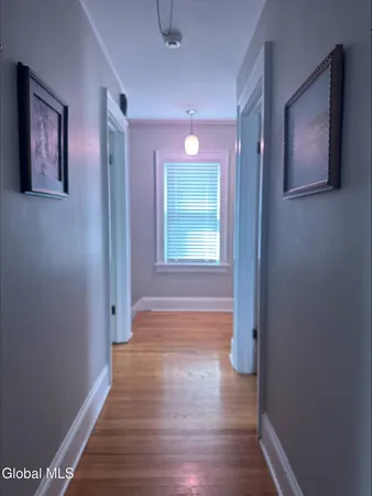 $2,700 | 186 South Allen Street, Albany, NY 12208