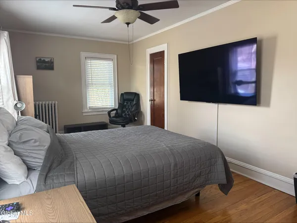 $2,700 | 186 South Allen Street, Albany, NY 12208