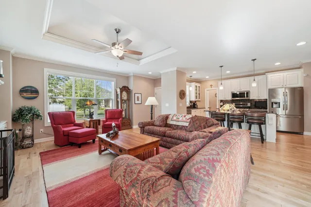 $529,000 | 1031 Anthony Way, Victoria, MN 55386