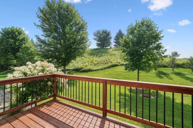 $529,000 | 1031 Anthony Way, Victoria, MN 55386