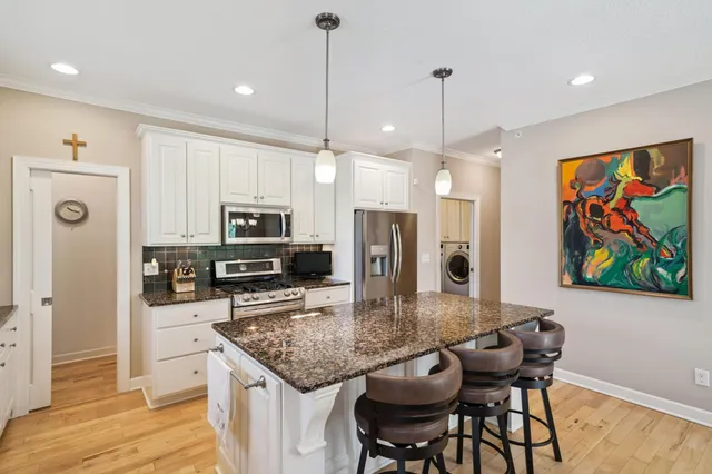 $529,000 | 1031 Anthony Way, Victoria, MN 55386