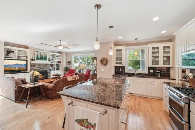 $529,000 | 1031 Anthony Way, Victoria, MN 55386