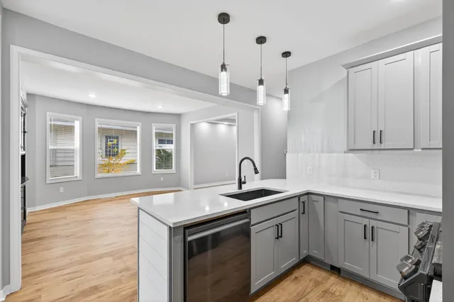 $360,000 | 1271 West Seminary Avenue, St. Paul, MN 55104