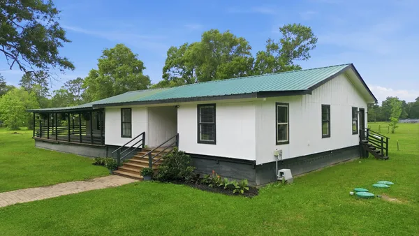 $438,000 | 151 County Road 2319, Dayton, TX 77535