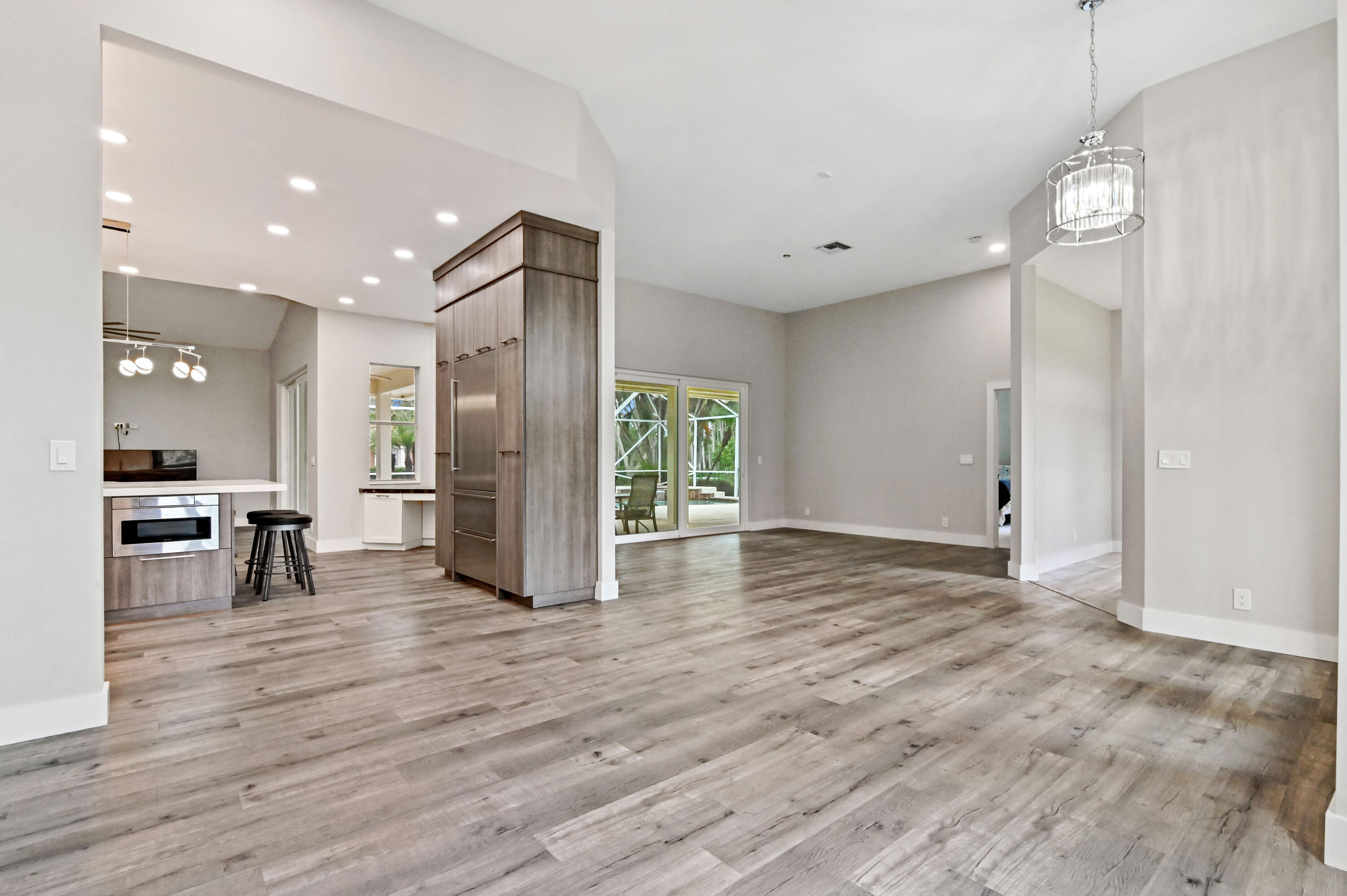 16409 Temple Boulevard Loxahatchee, FL 33470 - Photo 12 of 78 11 Living Room 07