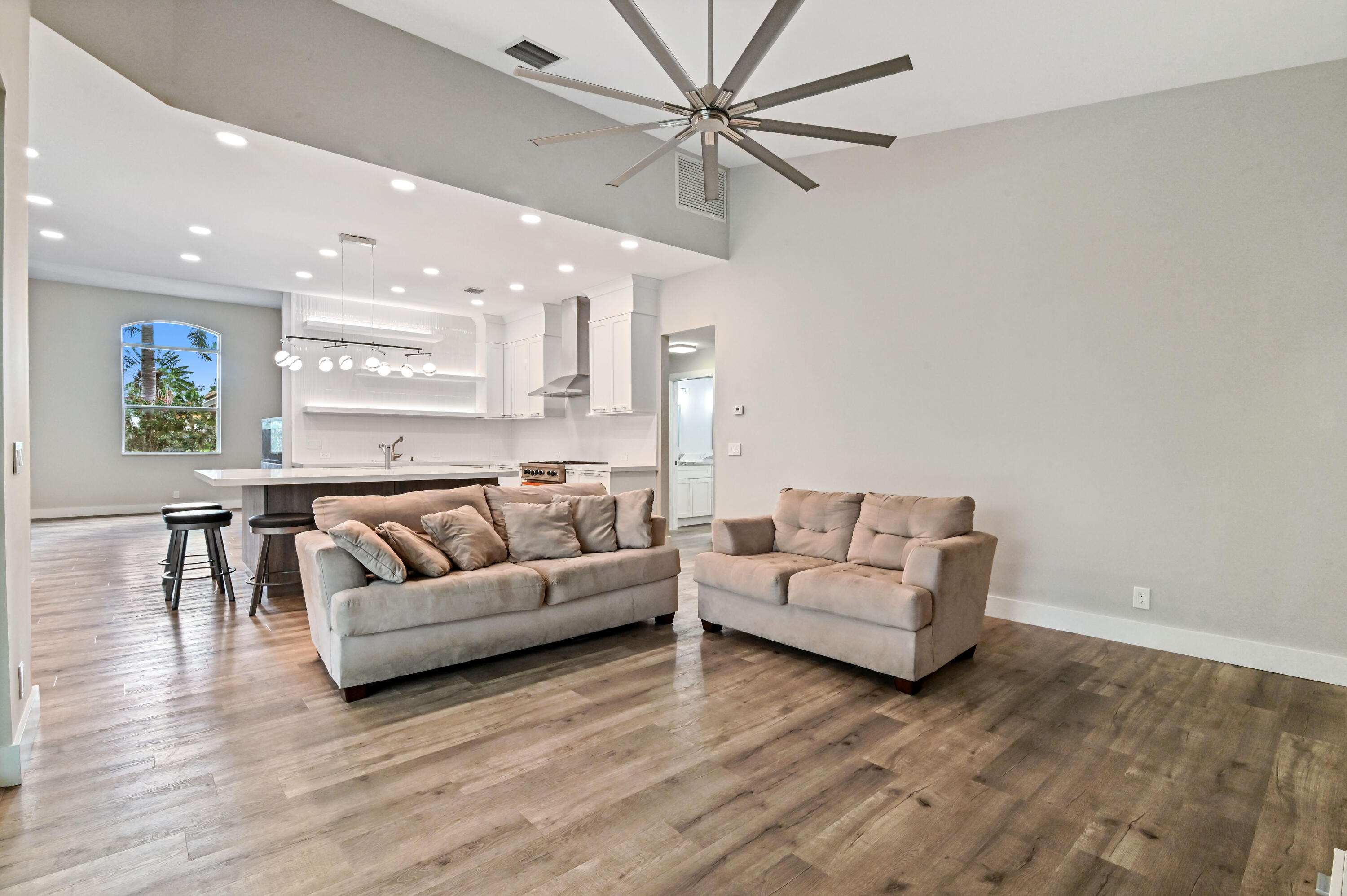 16409 Temple Boulevard Loxahatchee, FL 33470 - Photo 19 of 78 19 Living Room 03