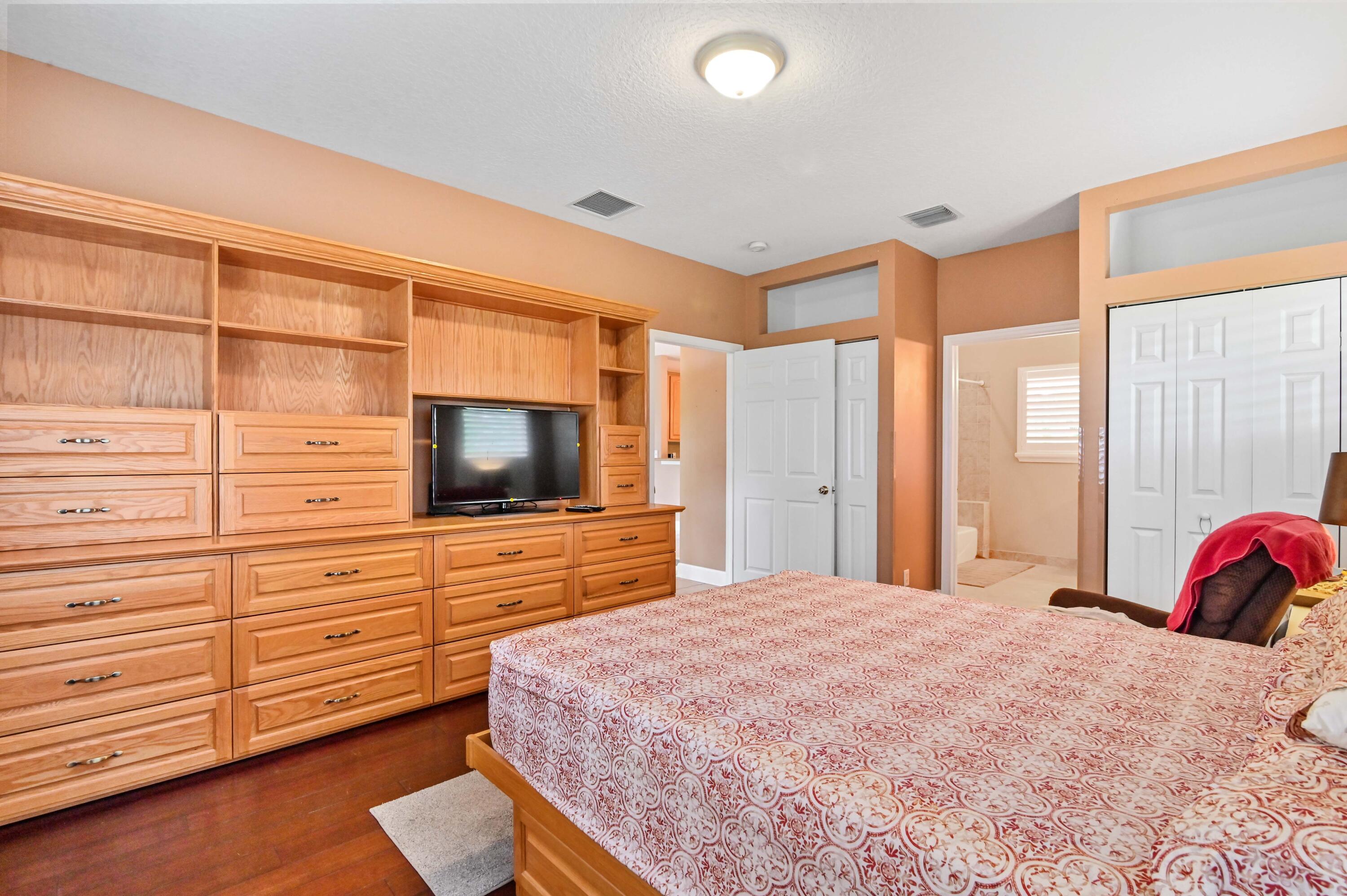 16409 Temple Boulevard Loxahatchee, FL 33470 - Photo 59 of 78 Guest House