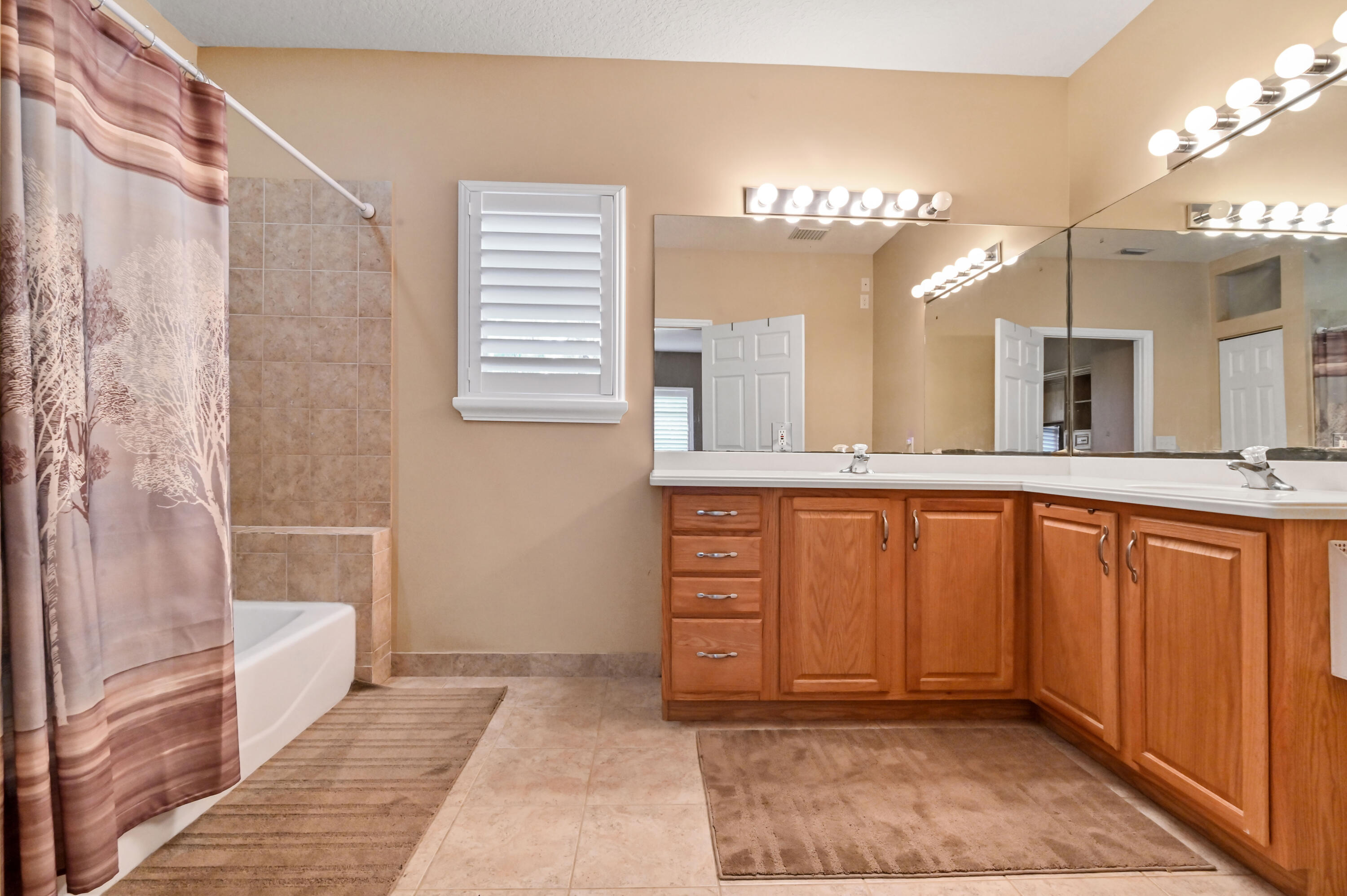 16409 Temple Boulevard Loxahatchee, FL 33470 - Photo 60 of 78 Guest House