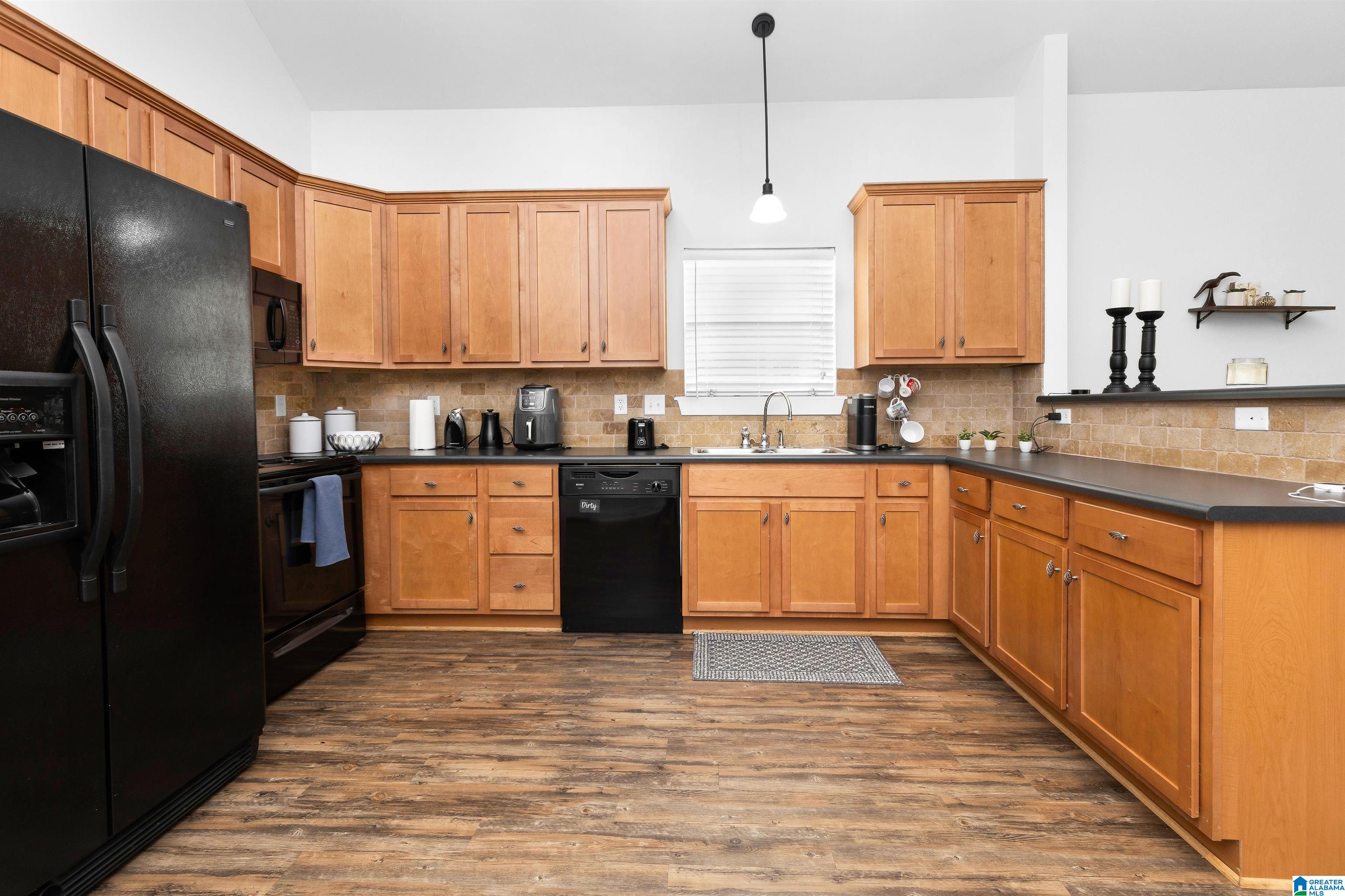 9153 Rookwood Place Warrior, AL 35180 - Photo 11 of 36