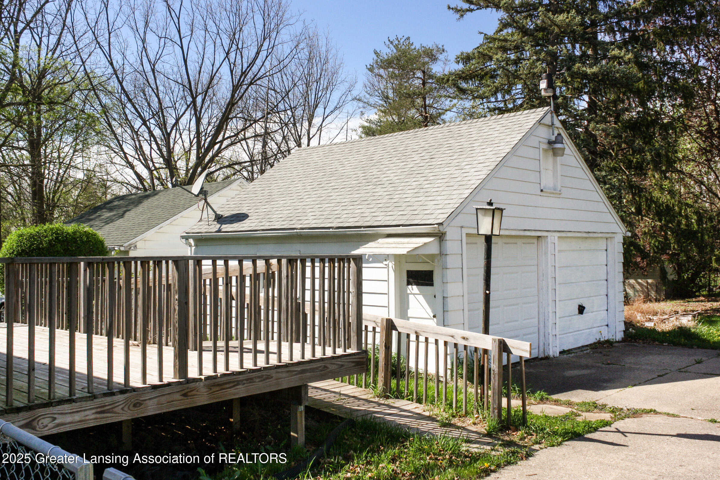 604 West Holmes Road Lansing, MI 48910 - Photo 29 of 38 IMG_3927