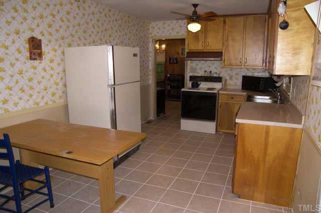107 Keith Road Carrboro, NC 27510 - Photo 2 of 7 Gallery Image 2