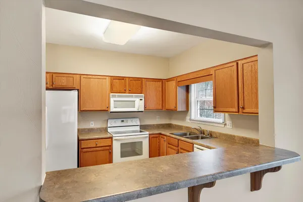 $339,900 | 3827 Alexandra Court, Roanoke, VA 24012