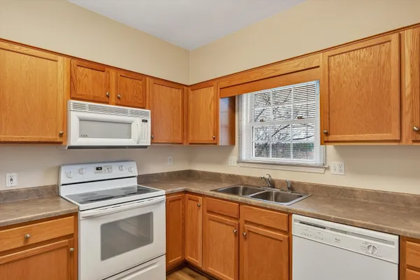 $339,900 | 3827 Alexandra Court, Roanoke, VA 24012