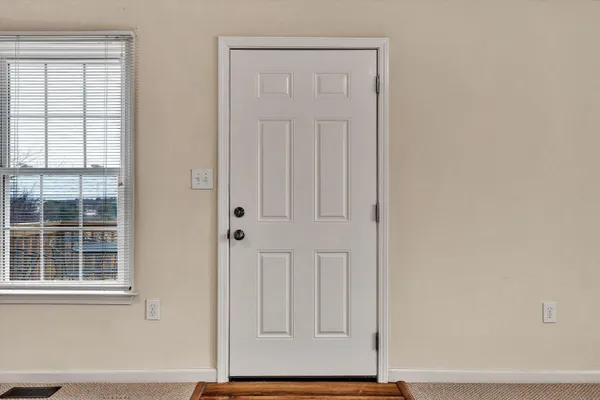 $339,900 | 3827 Alexandra Court, Roanoke, VA 24012