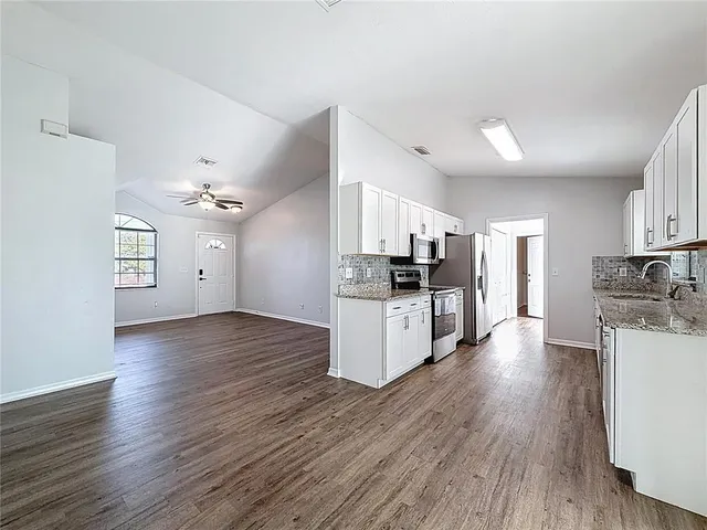 $1,900 | 1511 Southwest Shorewood Drive, Dunnellon, FL 34431