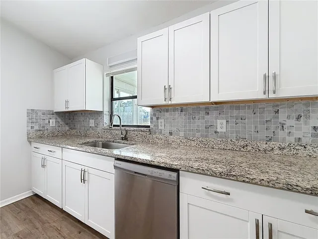 $1,900 | 1511 Southwest Shorewood Drive, Dunnellon, FL 34431