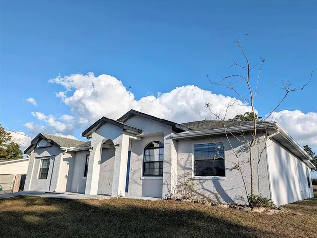 $1,900 | 1511 Southwest Shorewood Drive, Dunnellon, FL 34431