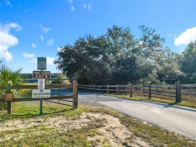$1,900 | 1511 Southwest Shorewood Drive, Dunnellon, FL 34431