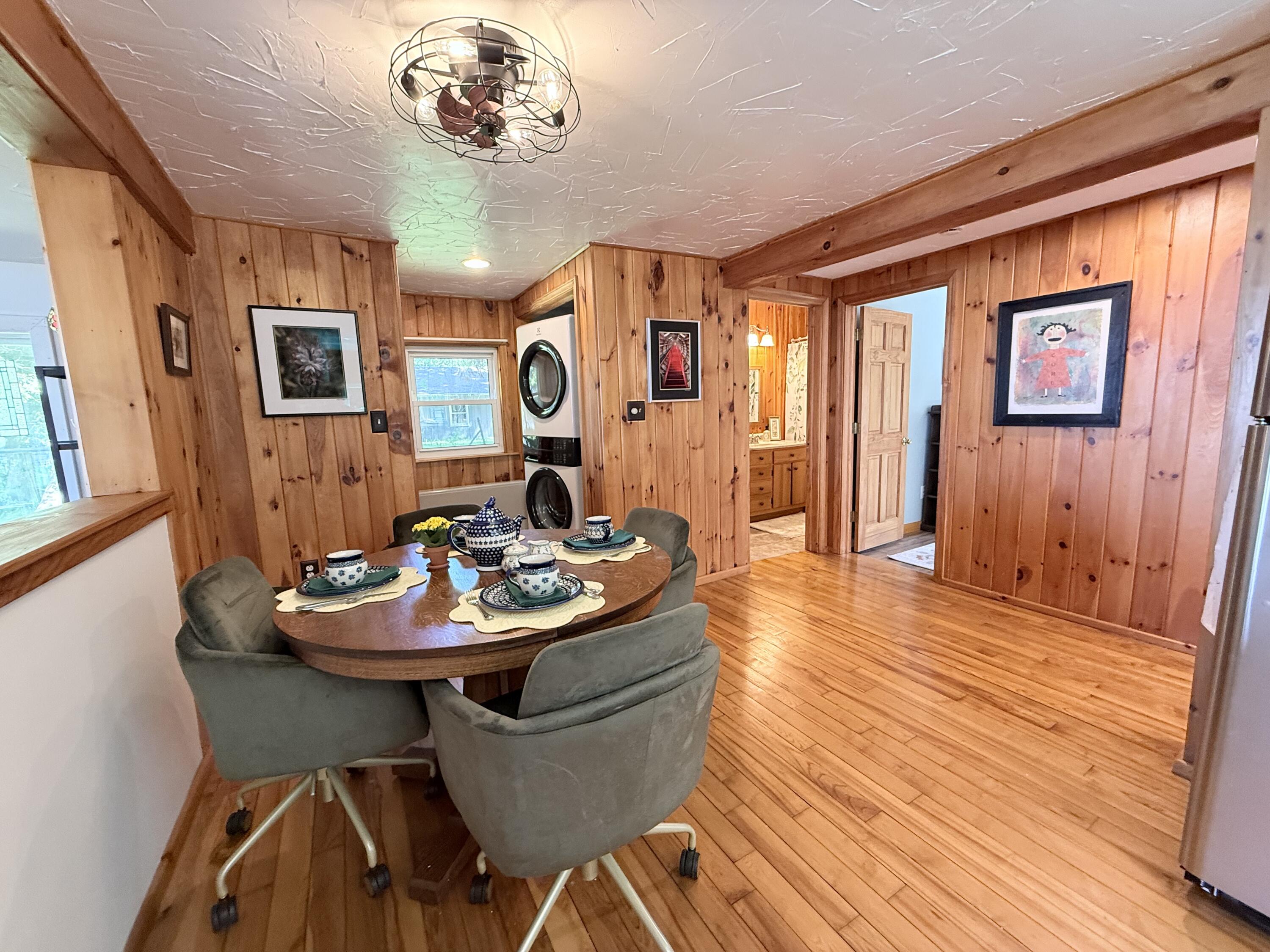 483 Cumberland Head Road Plattsburgh, NY 12901 - Photo 9 of 44 Dining room