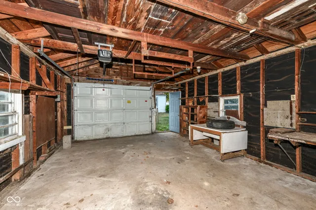 $119,900 | 912 Crescent Drive, Anderson, IN 46013