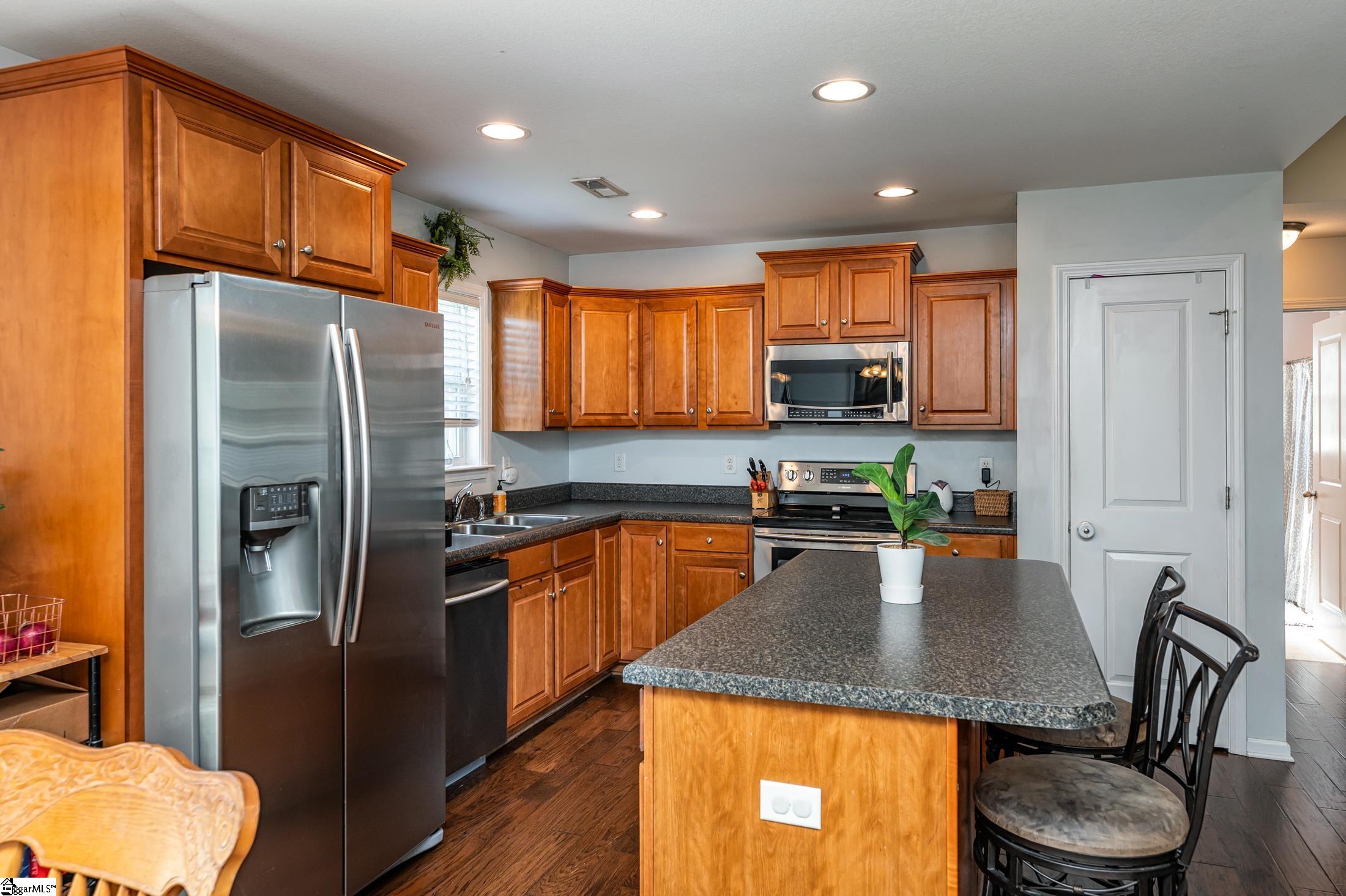 253 Sleepy River Road Simpsonville, SC 29681 - Photo 10 of 23 Gallery Image 10