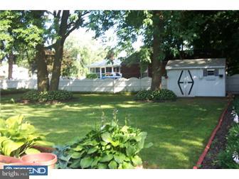 10 Linden Road Burlington, NJ 08016 - Photo 2 of 7