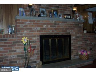 10 Linden Road Burlington, NJ 08016 - Photo 4 of 7
