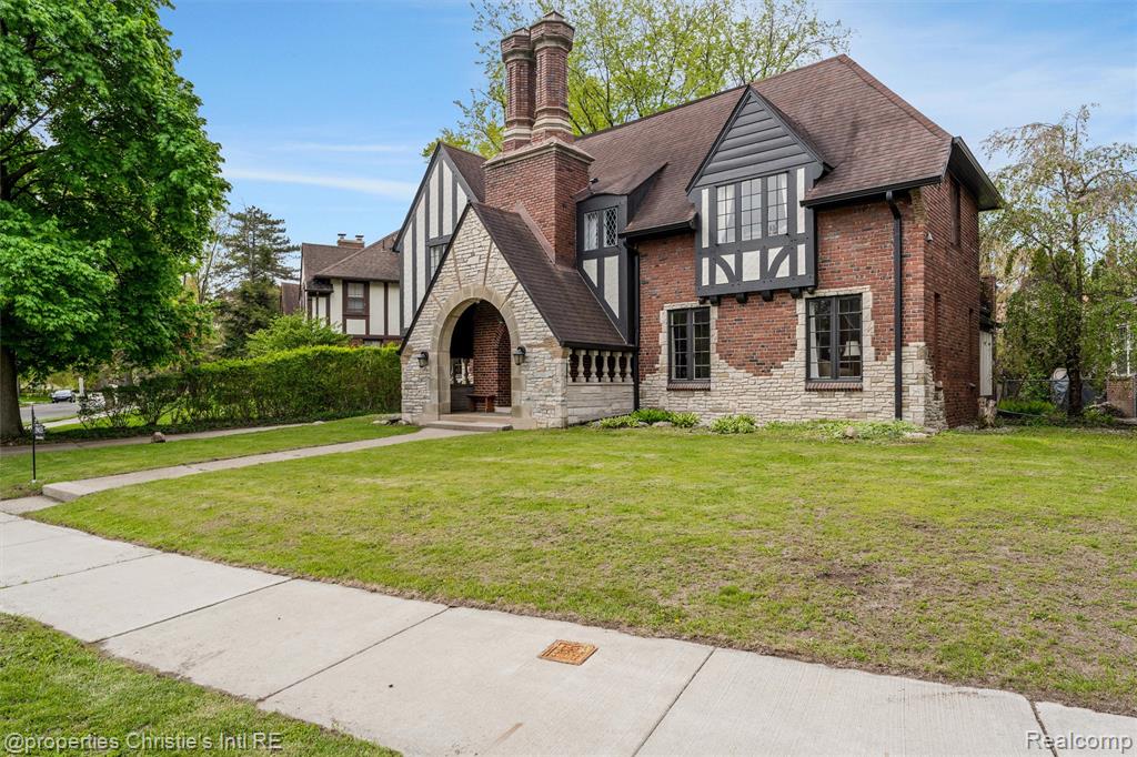19435 Shrewsbury Road Detroit, MI 48221 - Photo 66 of 73 Gallery Image 66