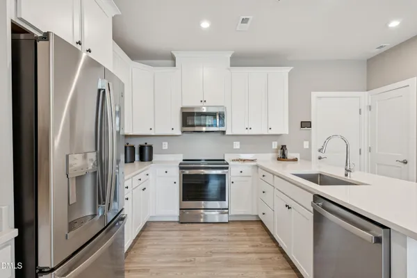 $450,000 | 620 Hedrick Rdg Road, Unit 102, Cary, NC 27519