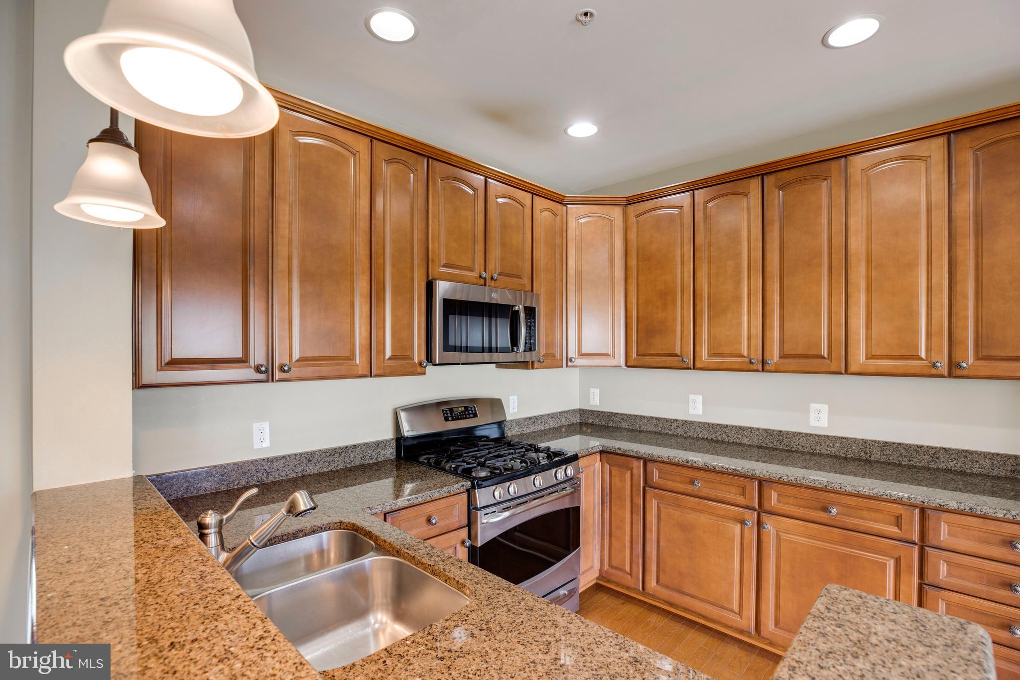 6014 Machen Road, Unit 172 Centreville, VA 20121 - Photo 3 of 47 Gallery Image 3