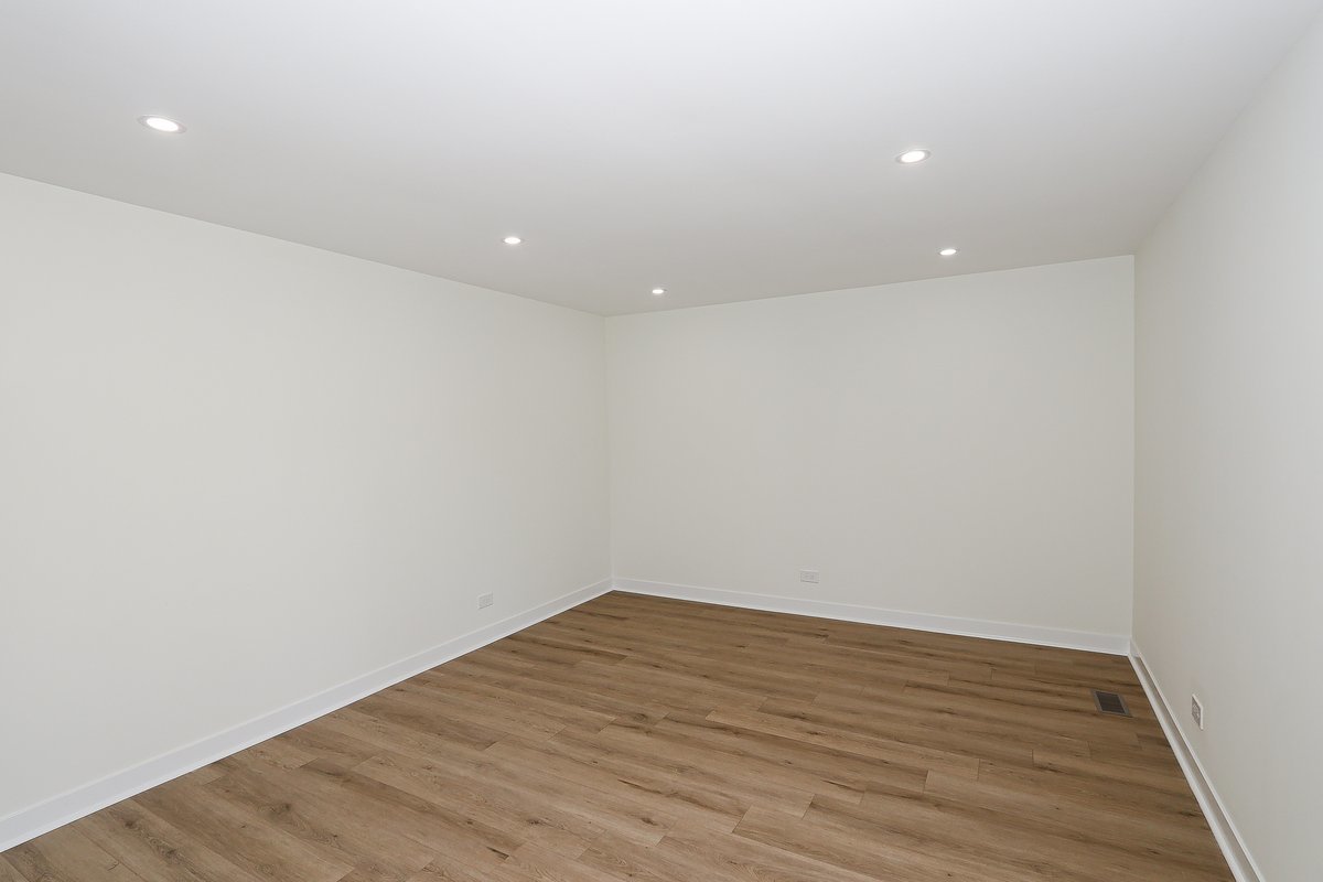 464 Winterwood Drive Roselle, IL 60172 - Photo 12 of 39 a view of room