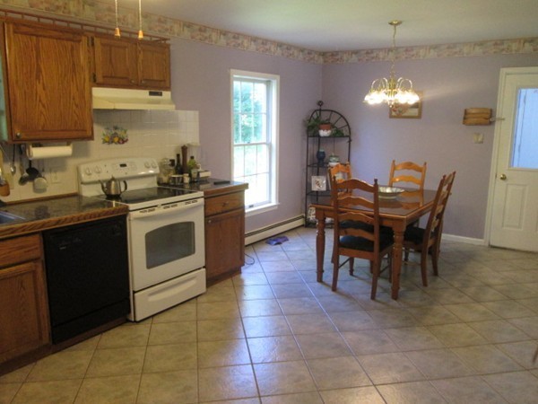 19 Mohave Road Worcester, MA 01606 - Photo 4 of 19 Gallery Image 4