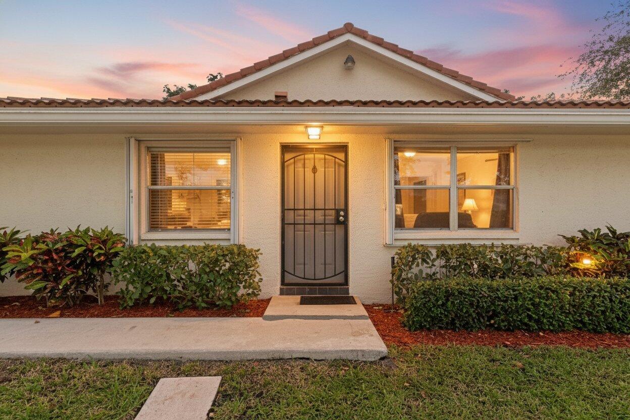6262 Walk Circle Boca Raton, FL 33433 - Photo 2 of 37 Twilight