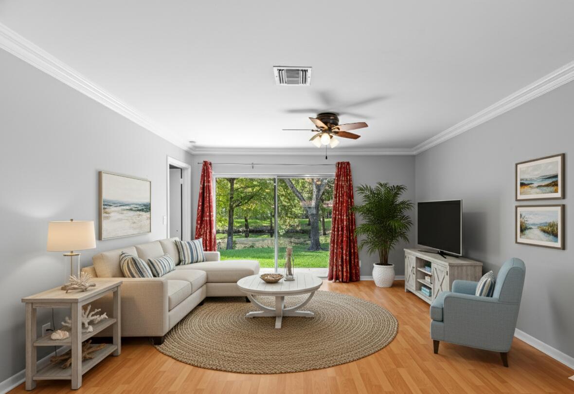 6262 Walk Circle Boca Raton, FL 33433 - Photo 5 of 37 Living Room