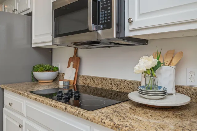 $529,000 | 810 Boulevard Of The Champions, Shalimar, FL 32579