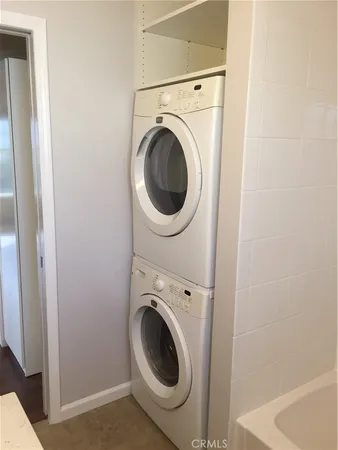 $2,350 | 4216 East 15th Street, Long Beach, CA 90804