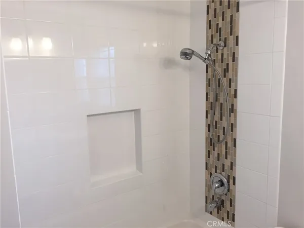 $2,350 | 4216 East 15th Street, Long Beach, CA 90804