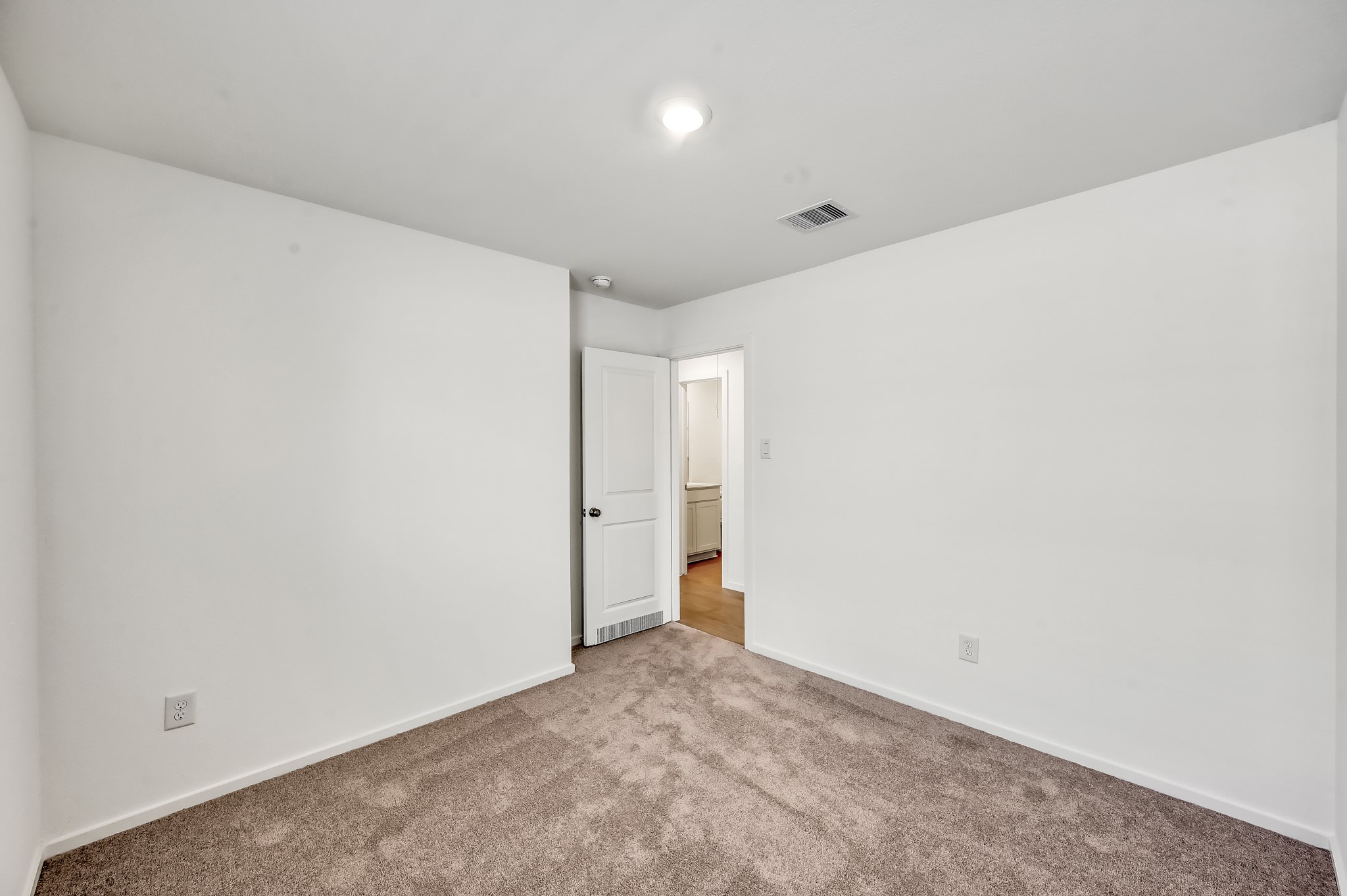 29635 Knollwood Bay Road Waller, TX 77484 - Photo 35 of 39 a view of an empty room