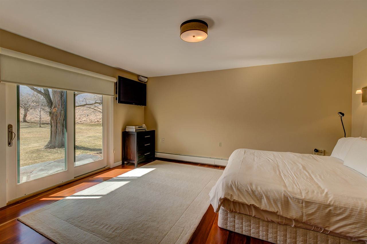 246 Brooklyn Road Danby, VT 05739 - Photo 4 of 40