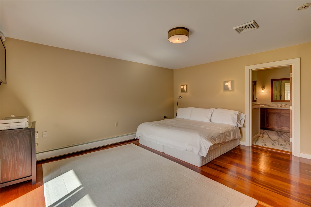 246 Brooklyn Road Danby, VT 05739 - Photo 5 of 40