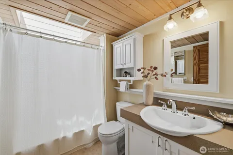 $649,950 | 317 North 160th Place, Shoreline, WA 98133
