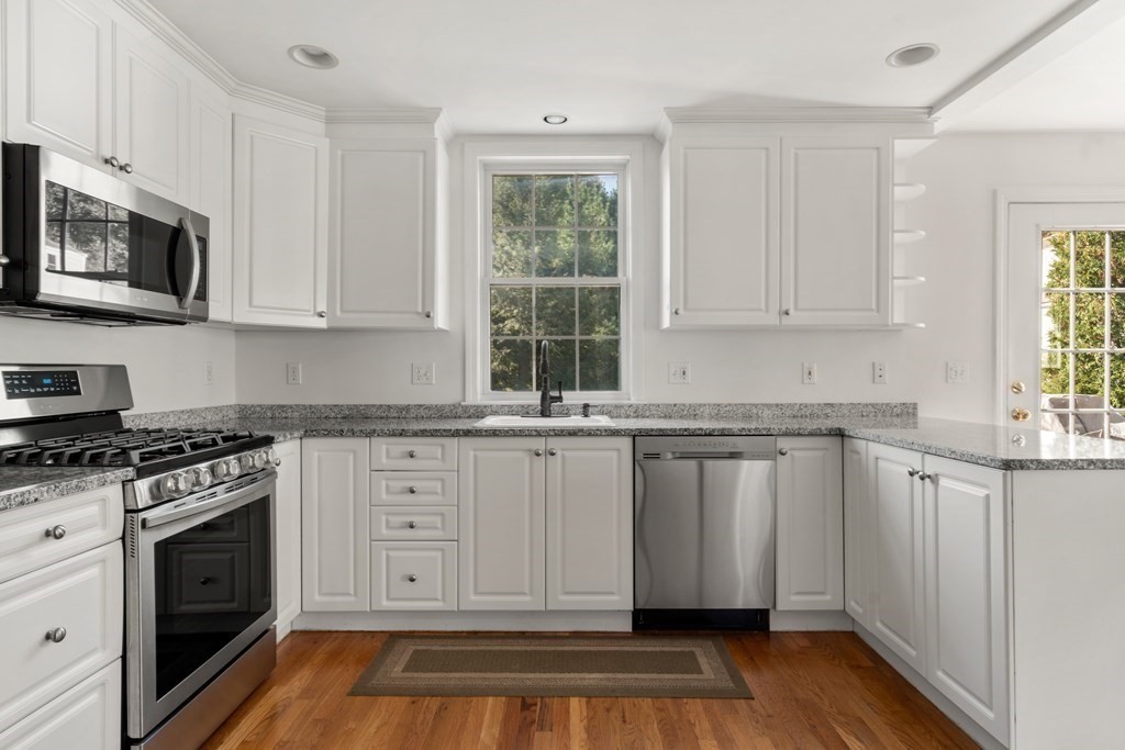 600 Trapelo Road, Unit 4 Waltham, MA 02452 - Photo 2 of 14 Gallery Image 2