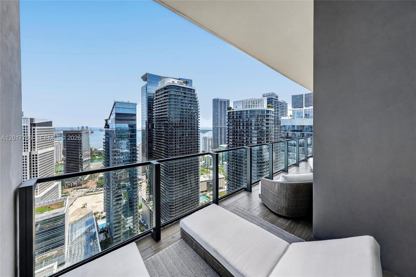 88 Southwest 7th Street, Unit PH4202 Miami, FL 33130 - Photo 51 of 88
