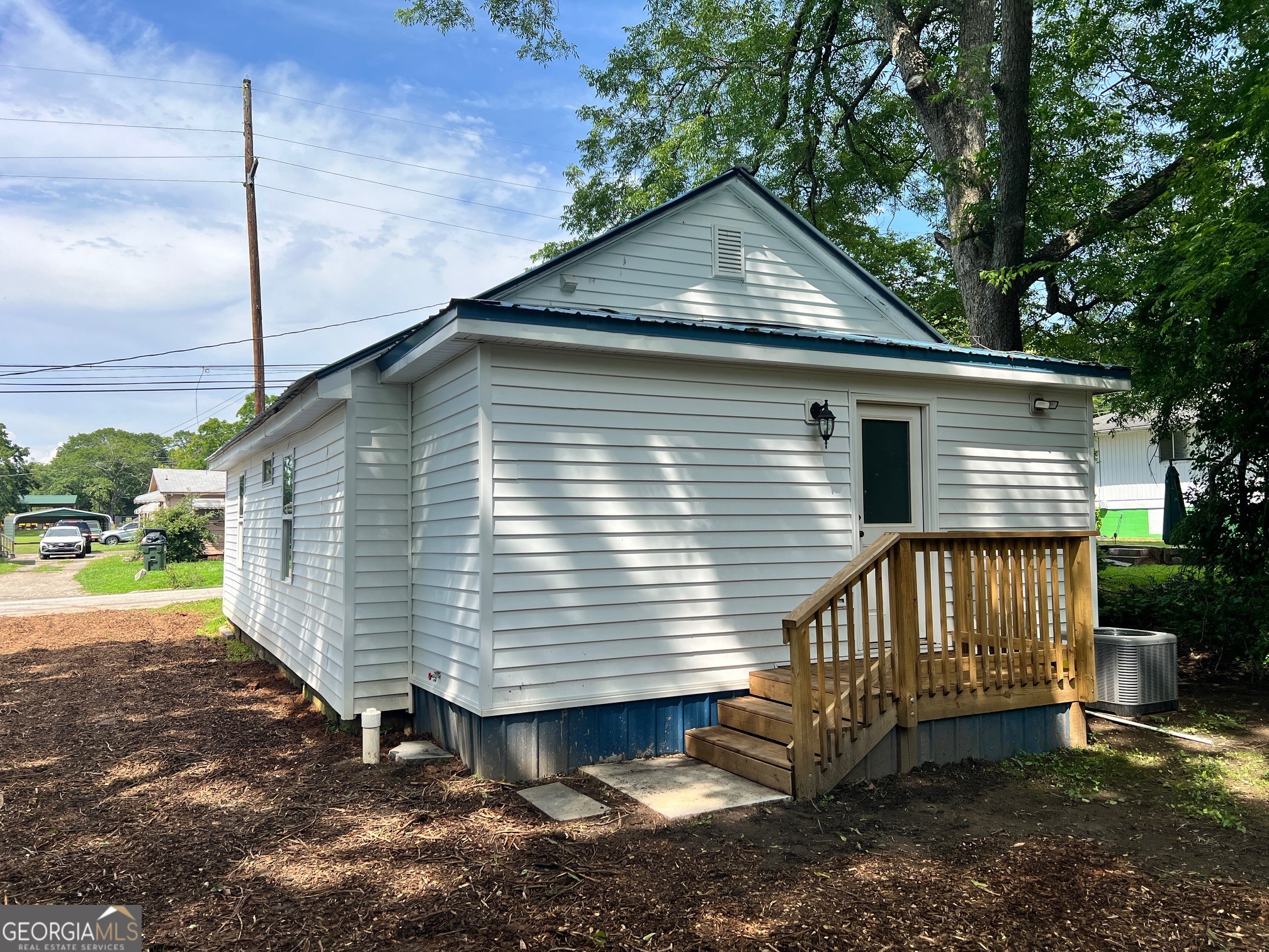 416 Gordon Street Elberton, GA 30635 - Photo 2 of 15