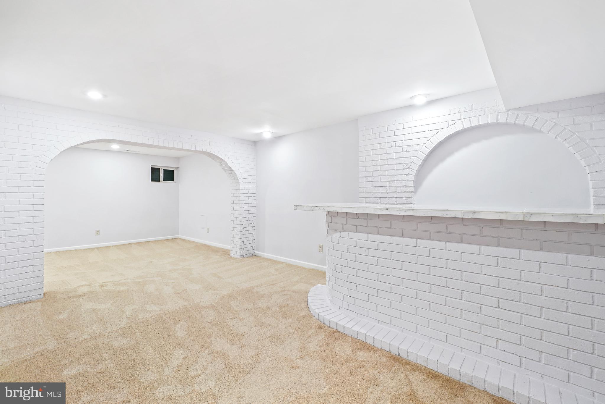 28 Redding Ridge Drive Gaithersburg, MD 20878 - Photo 23 of 32 Large finished recreation room!