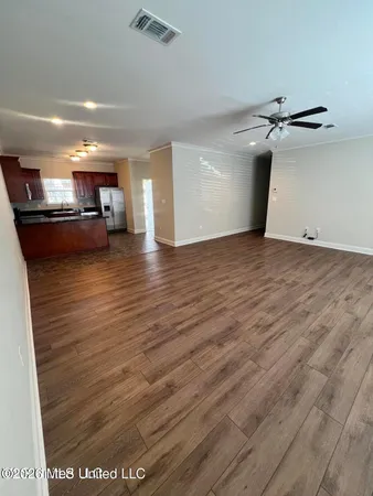 $1,800 | 111 Armand Oaks, Ocean Springs, MS 39564
