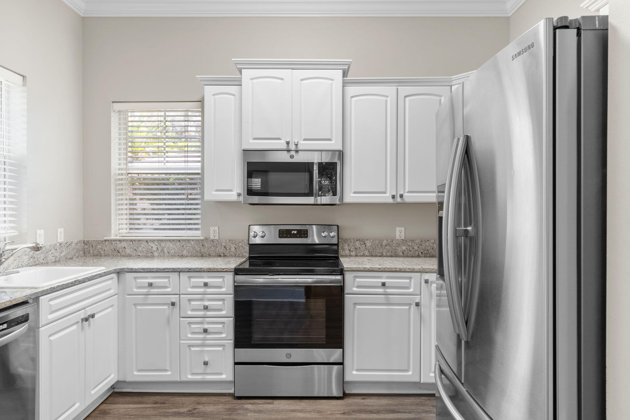302 Sand Myrtle Way Destin, FL 32541 - Photo 30 of 53 En-suite kitchen