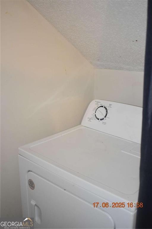 4433 Azalea Drive Macon, GA 31210 - Photo 15 of 24 a close up view of a bath tub