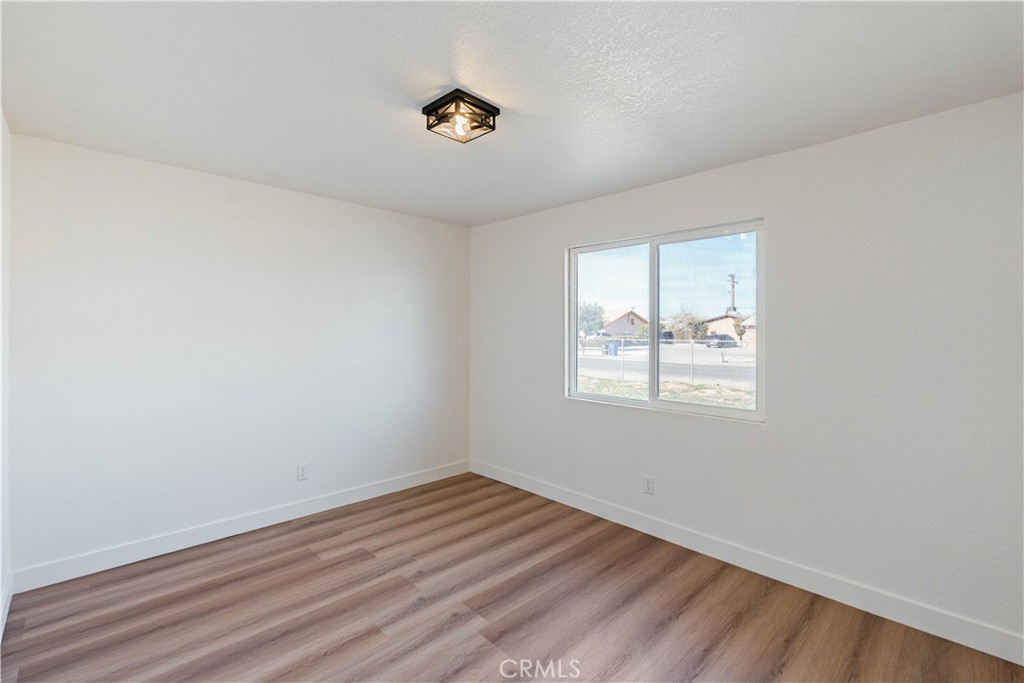 12850 Lakota Road Apple Valley, CA 92308 - Photo 17 of 45 Bedroom 2