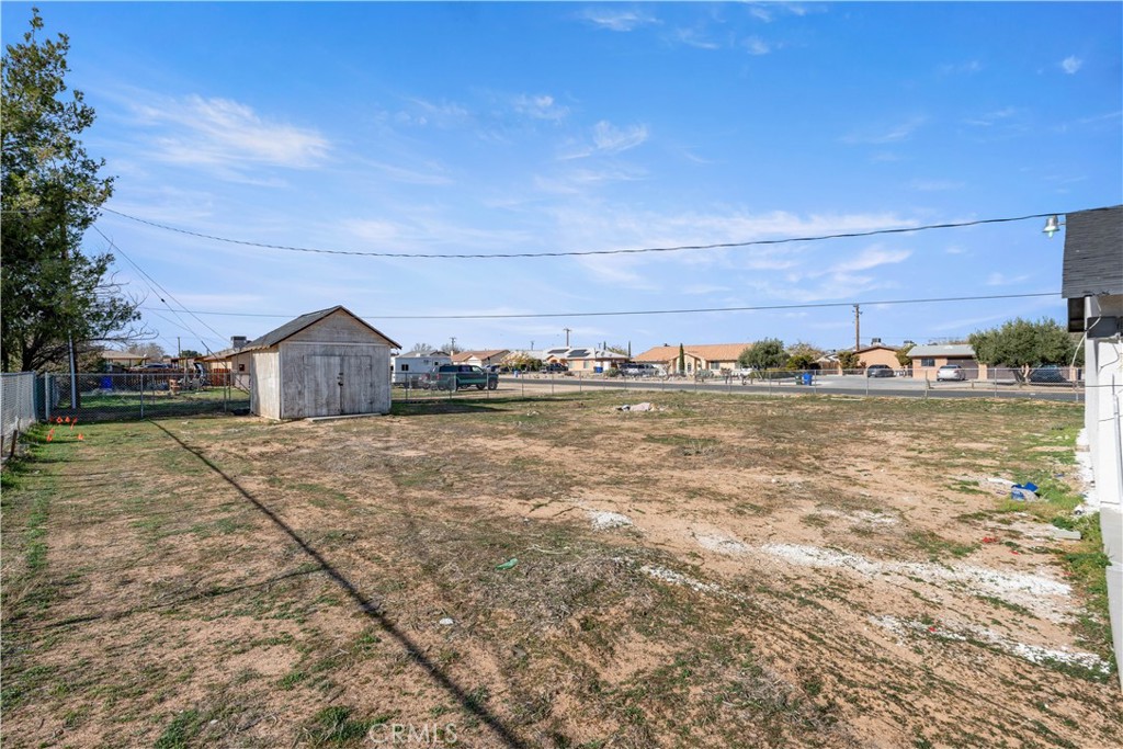 12850 Lakota Road Apple Valley, CA 92308 - Photo 29 of 45